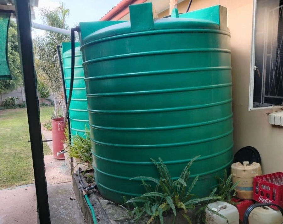 5 Bedroom Property for Sale in Retief Eastern Cape